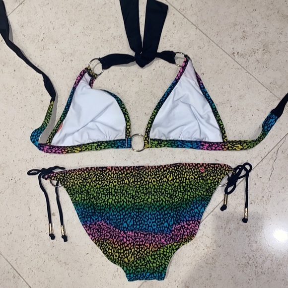 Red Carter 2 pc. Bikini Size Medium - Picture 5 of 5